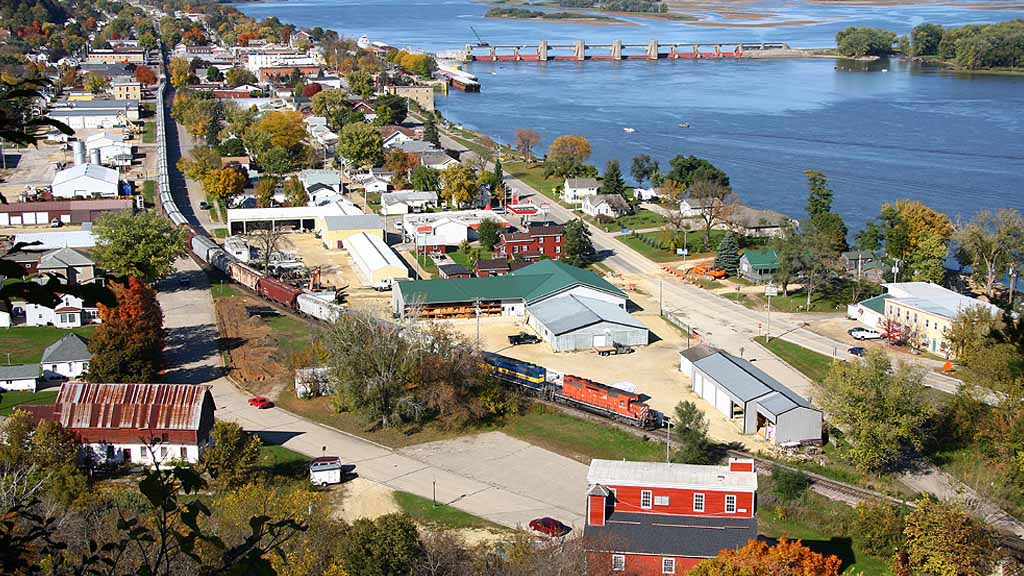 Bellevue, Iowa on the Mississippi River. (Courtesy Community Heart & Soul)